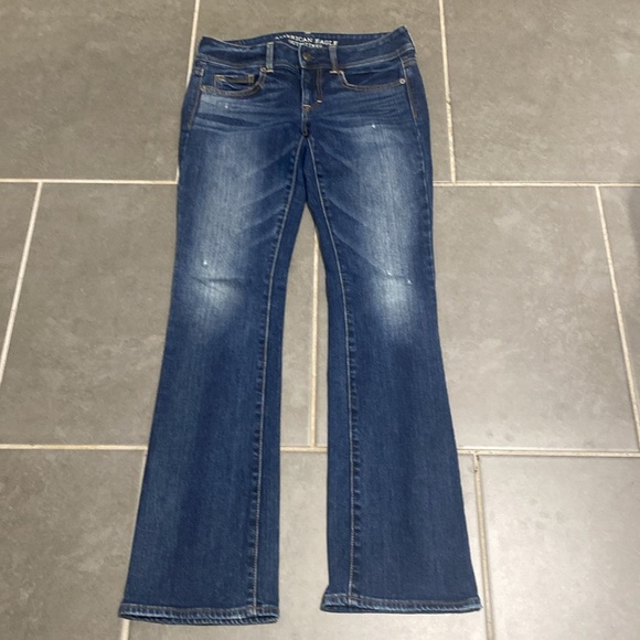 American Eagle 🦅 Kick Boot stretch jeans. Size 4 Regular - Picture 5 of 6